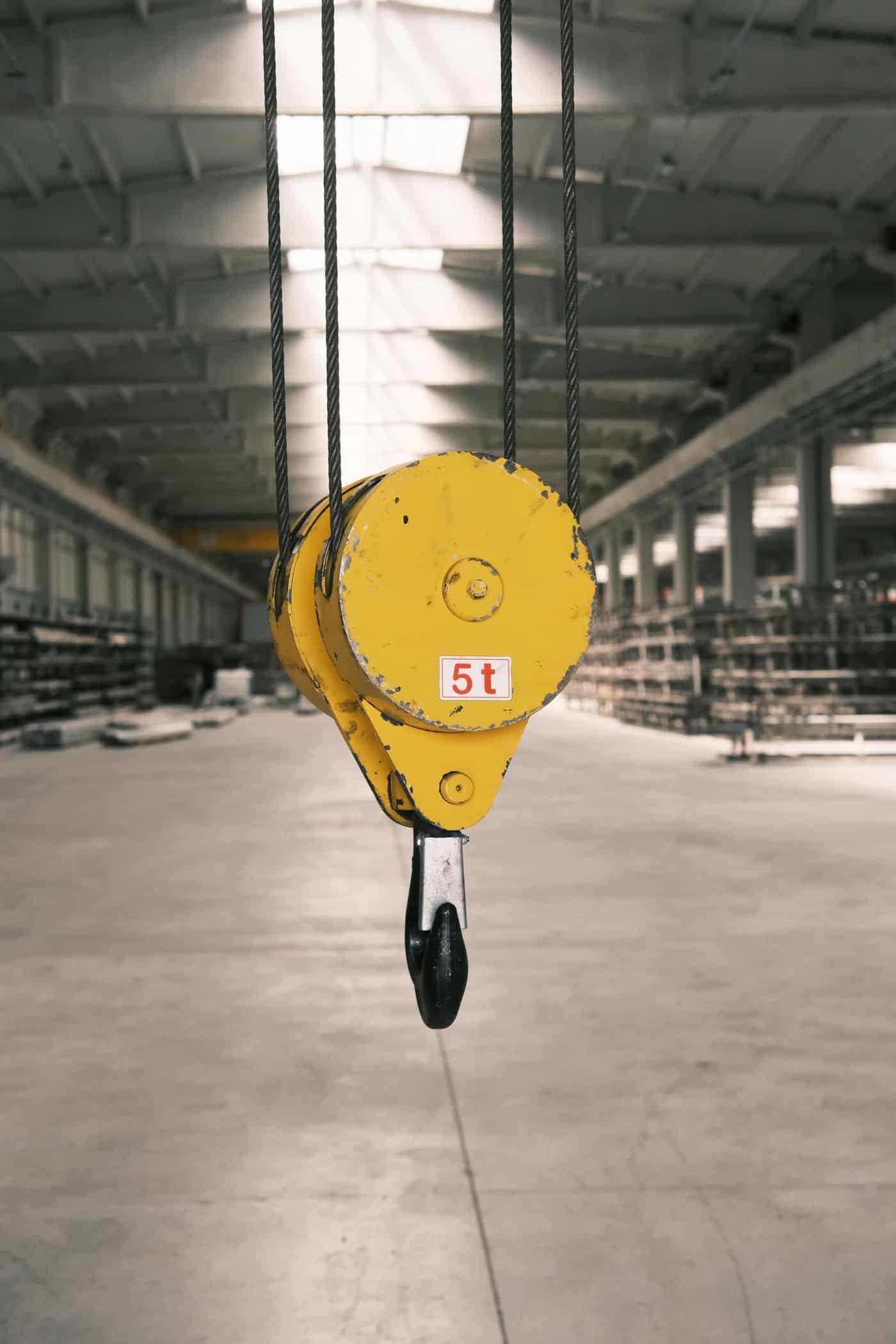 Moufle de palan portant l'indication de capacité 5 tonnes, contrôlée lors d'un essai de charge